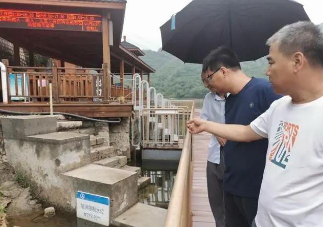 降雨持續(xù)！北京急調(diào)16名水利專家奔赴8區(qū)現(xiàn)場(chǎng)協(xié)助防汛